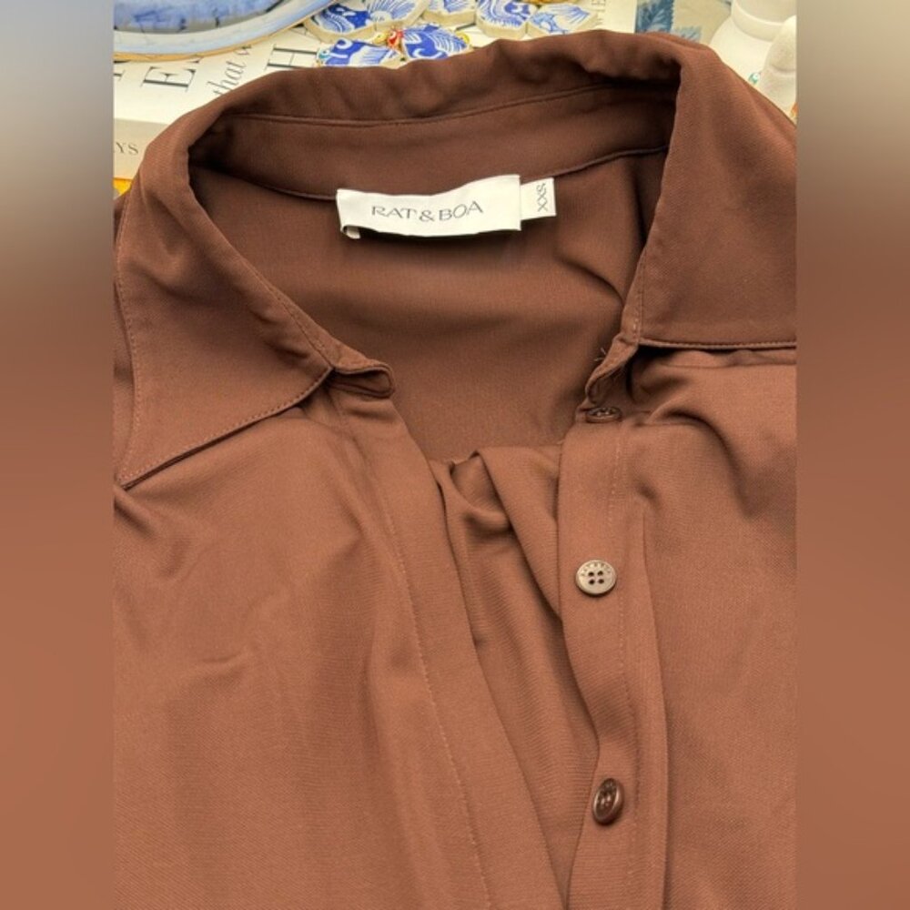 🆕 RAT & BOA 🧿 NWOT Rucci Long Sleeve Ruched Shirt Dress, Brown - Sz XXS - Picture 14 of 16